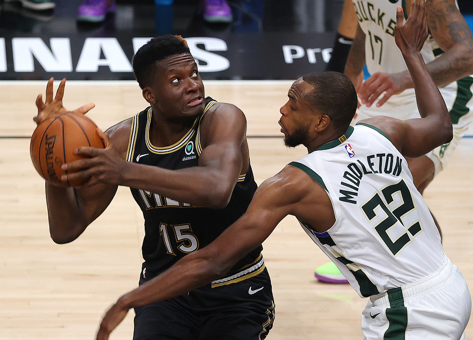 关于荷甲赛程吃紧，山东男篮窗口期篮板制胜，赛场秩序良好，控场能力受关注的信息-s15投注